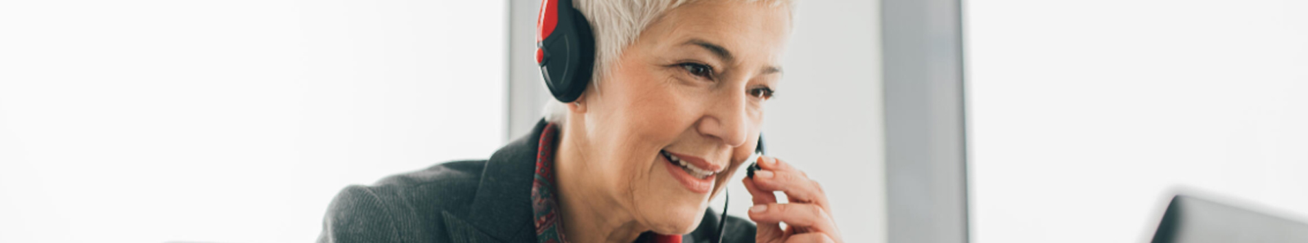 Balancing Efficiency and Empathy: The Evolution of Customer Service and the Role of AI and Human Agents
