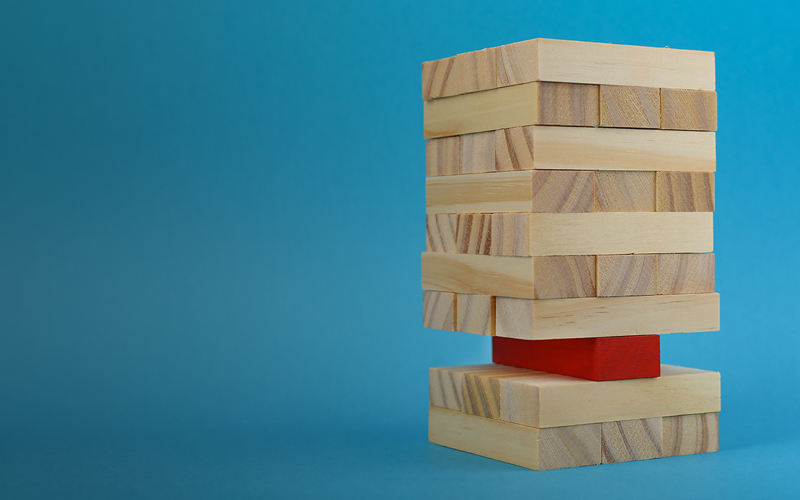 How can you minimize risks on the Supply side with Supplier Risk Management?