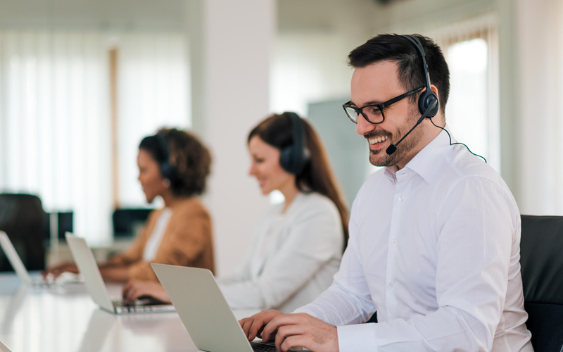 CX enhancement with customer analytics and segmentation 