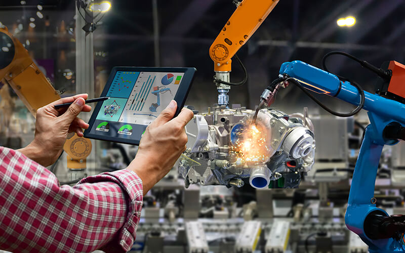 The role of digital transformation in the manufacturing sector