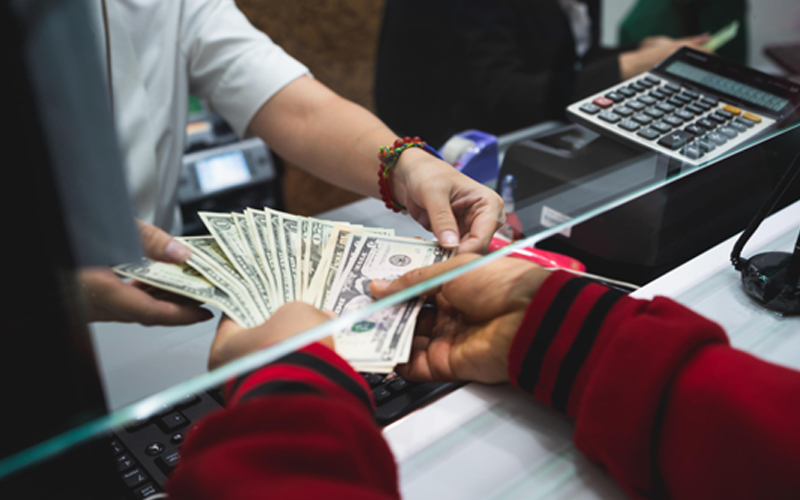 How fintech in retail banking is redefining customer engagement and efficiency 