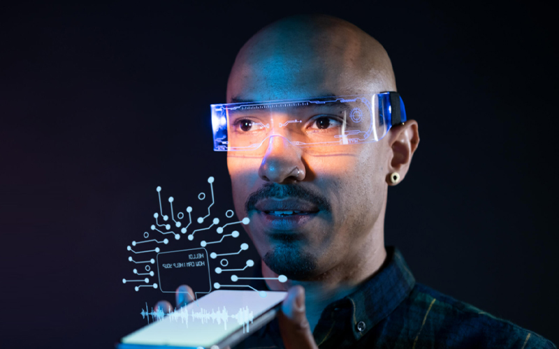 hybrid moderation models: balancing AI and human oversight 