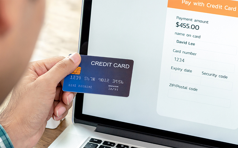 The evolution of retail banking services in the digital age 