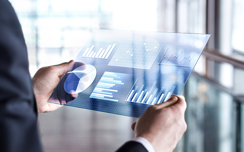 AI in Financial Decision Making: Benefits, Risks & Use Cases 